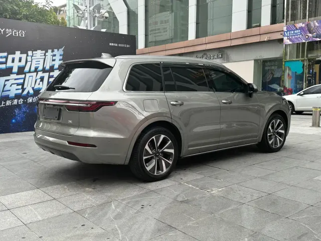 Li Auto ONE — Фото автомобиля 10