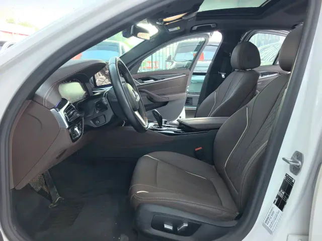 BMW 5 Series — Фото автомобиля 5