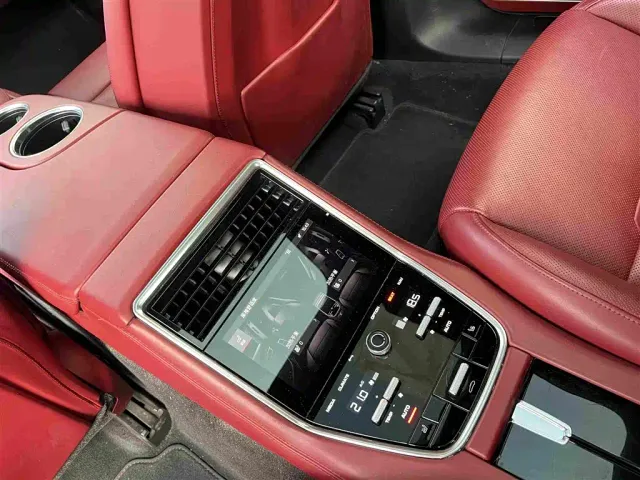 Porsche Panamera — Фото автомобиля 6