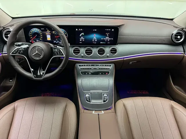 Mercedes-Benz E-Class — Фото автомобиля 12