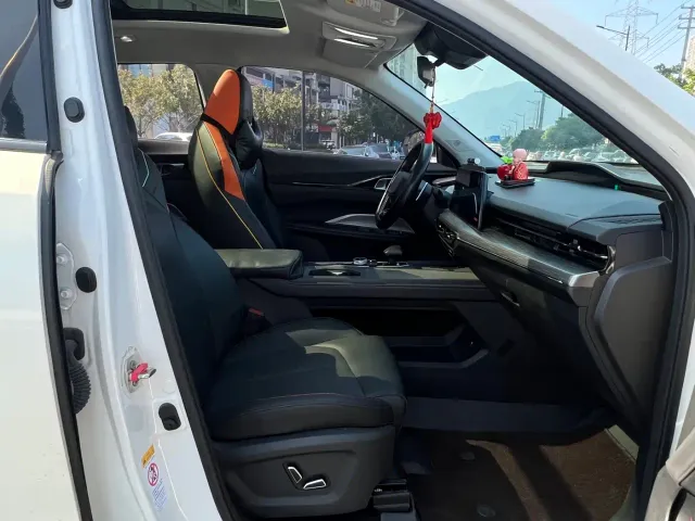 Changan Z6 — Фото автомобиля 18