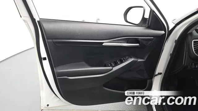 Kia Seltos Бензин 1.6 турбо 2WD — Фото автомобиля 24