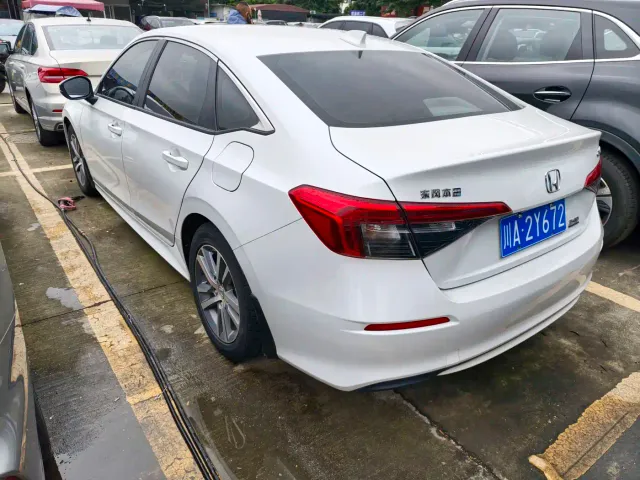 Honda Civic — Фото автомобиля 15
