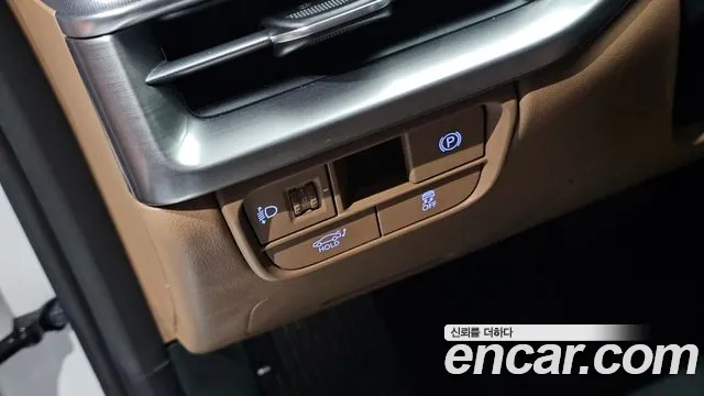 Hyundai Grandeur GN7 — Фото автомобиля 28