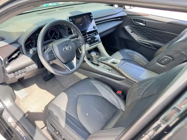 Toyota Avalon — Фото автомобиля 7