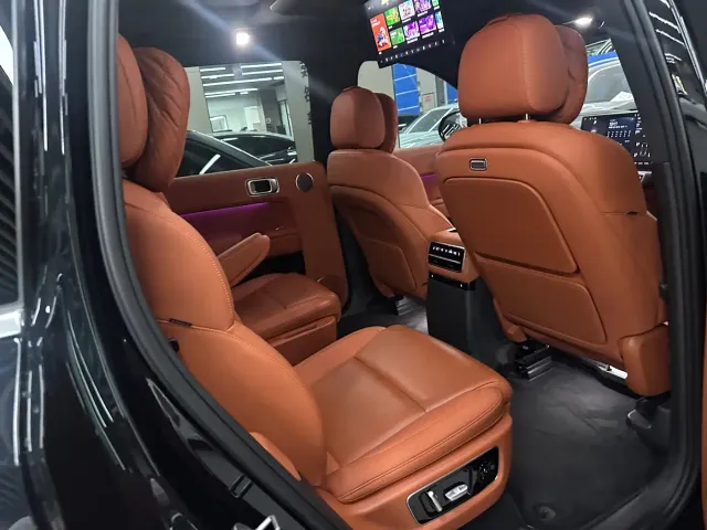 Li Auto L9 — Фото автомобиля 14