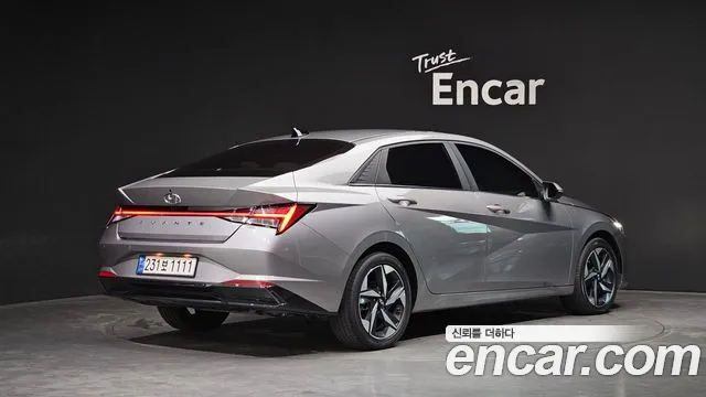 Hyundai AVANTE Inspiration — Фото автомобиля 2