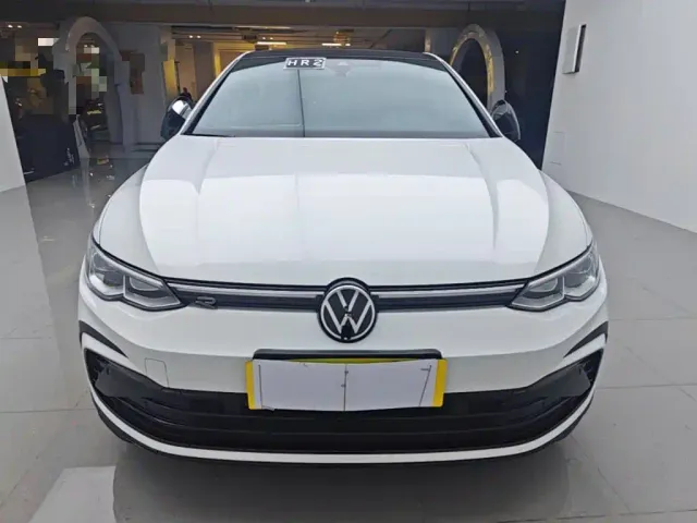 Volkswagen Golf — Фото автомобиля 2
