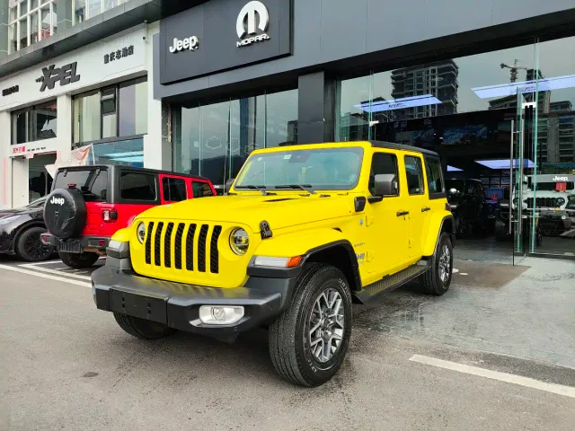 Фотография автомобиля — Jeep Wrangler 4xe