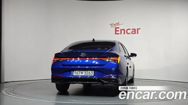 Hyundai Avante CN7 — Фото автомобиля 4
