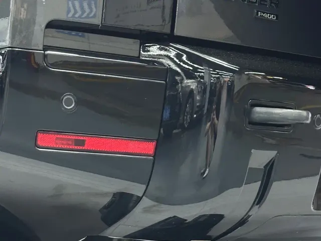 Land Rover Defender — Фото автомобиля 23