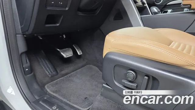 Land Rover Discovery — Фото автомобиля 28