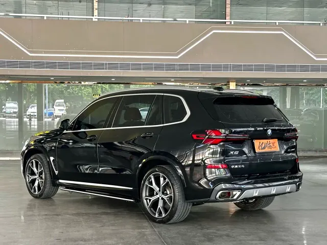 BMW X5 — Фото автомобиля 14