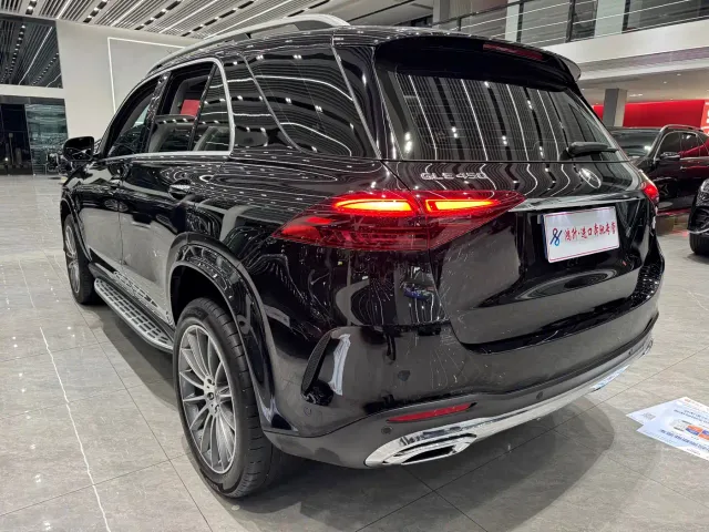 Mercedes-Benz GLE-Class — Фото автомобиля 27