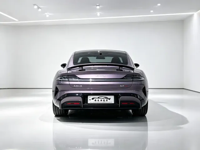 Xiaomi SU7 — Фото автомобиля 28