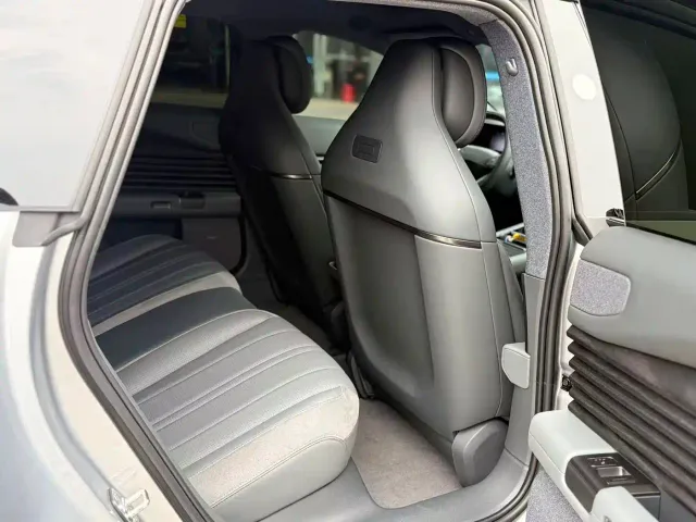 Audi E5 Sportback — Фото автомобиля 15