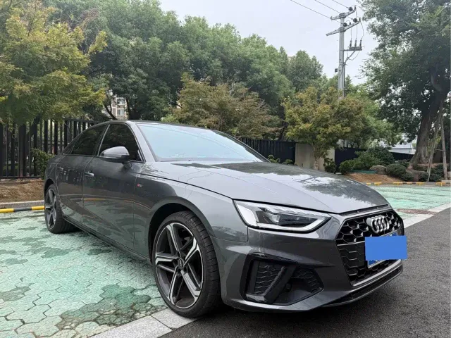 Audi A4L — Фото автомобиля 3