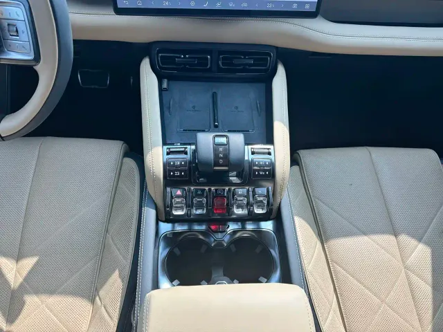 BYD FangChengBao Leopard 5 — Фото автомобиля 5