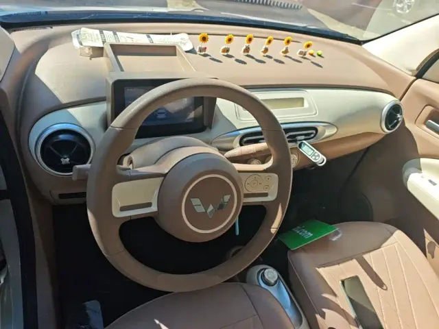 Wuling Hongguang Mini EV — Фото автомобиля 9