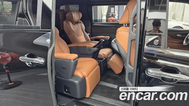 Toyota Alphard — Фото автомобиля 12