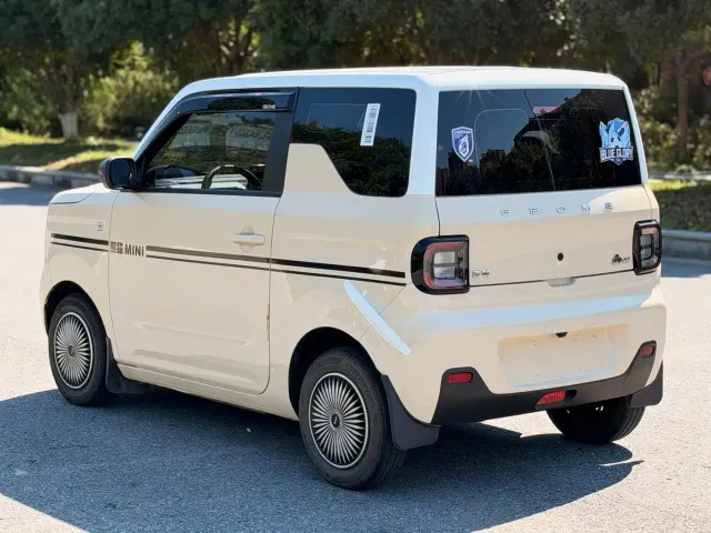 Geely Panda — Фото автомобиля 11