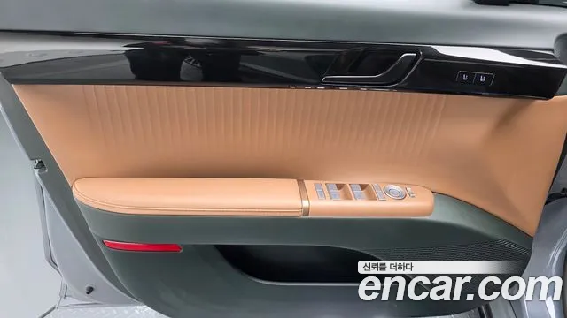 Hyundai Grandeur GN7 — Фото автомобиля 13