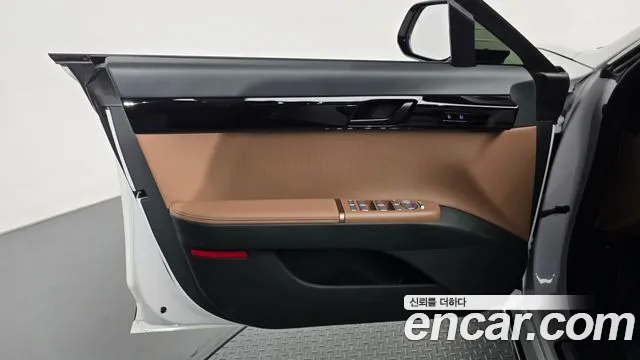 Hyundai Grandeur GN7 — Фото автомобиля 13