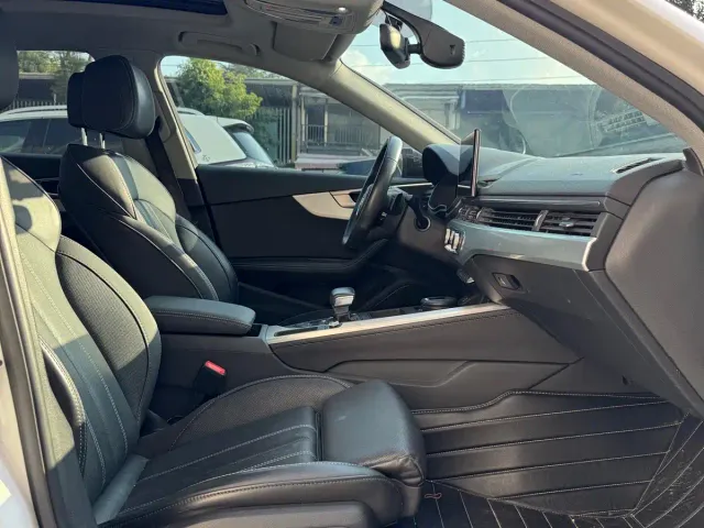 Audi A4L — Фото автомобиля 11
