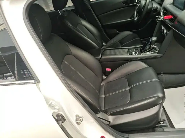 Mazda CX-4 — Фото автомобиля 24
