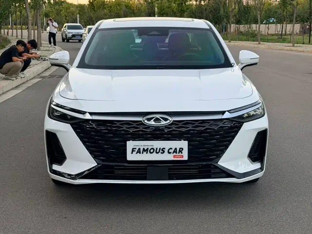Chery Arrizo 8 — Фото автомобиля 2
