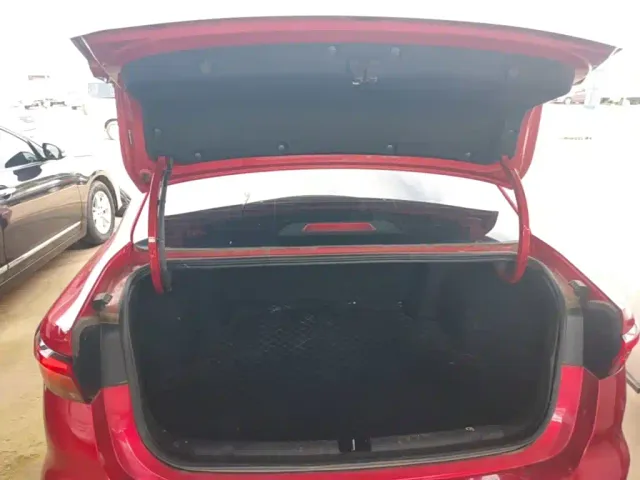 Geely Emgrand — Фото автомобиля 18