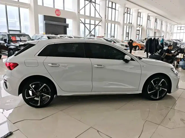 Audi A3 — Фото автомобиля 5