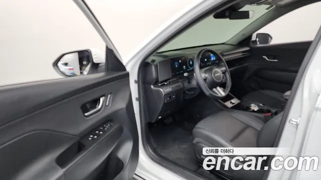 Hyundai Kona SX2 — Фото автомобиля 10