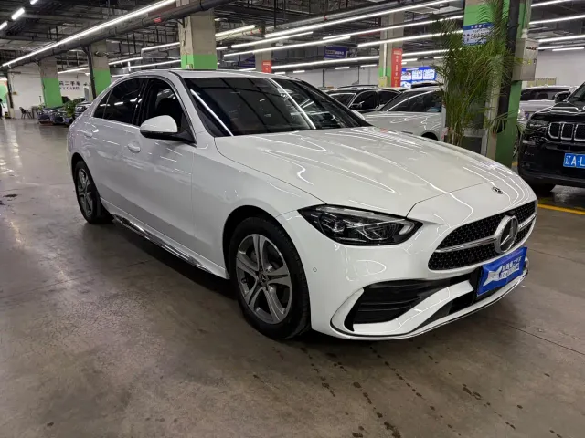 Mercedes-Benz C-Class — Фото автомобиля 3