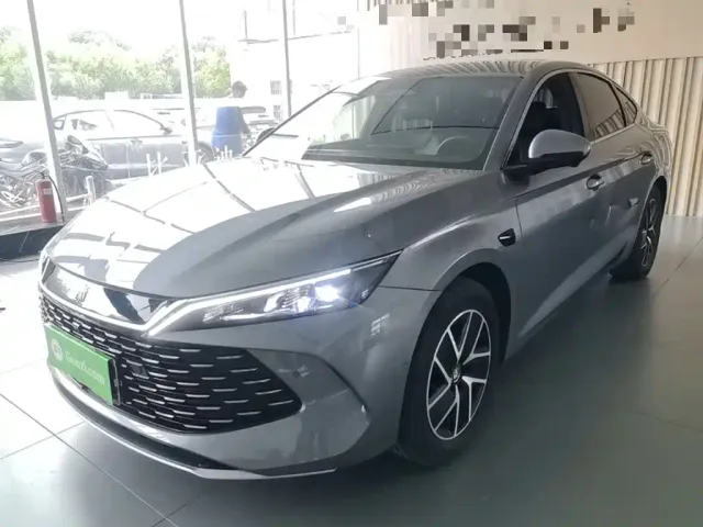 Фотография автомобиля — BYD Qin L
