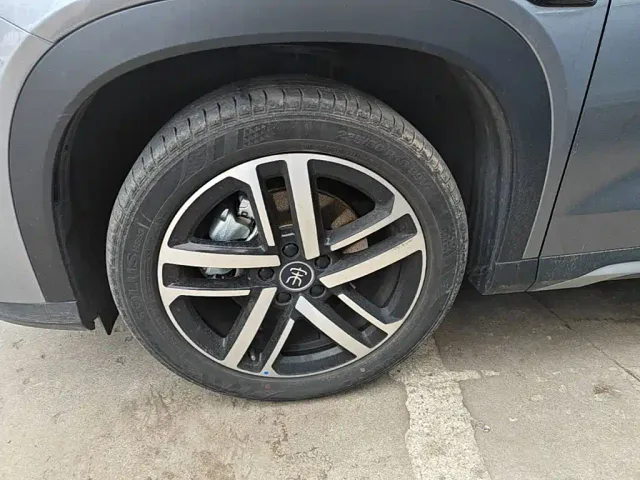 BYD Song L DM-i — Фото автомобиля 22