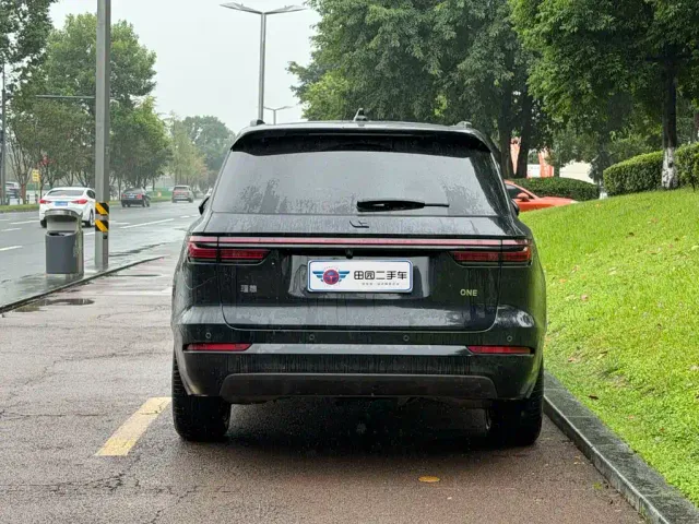 Li Auto ONE — Фото автомобиля 5