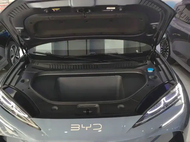 BYD Sealion 07 EV — Фото автомобиля 19