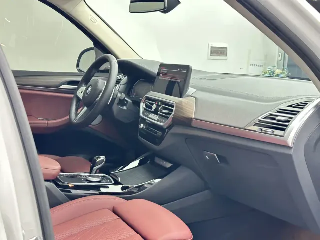 BMW X3 — Фото автомобиля 16