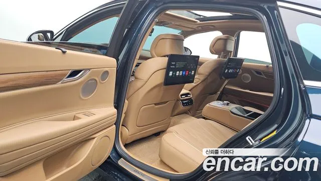 Genesis G80 Бензин 2.5 турбо AWD — Фото автомобиля 9