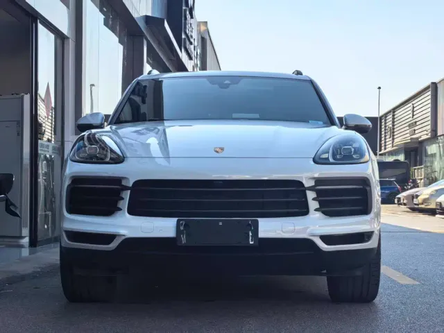 Porsche Cayenne — Фото автомобиля 2