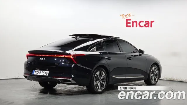 Kia K8 — Фото автомобиля 2