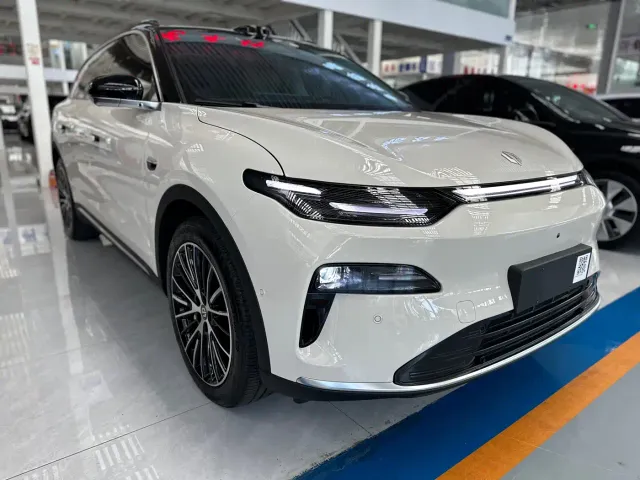 Leapmotor C11 — Фото автомобиля 3