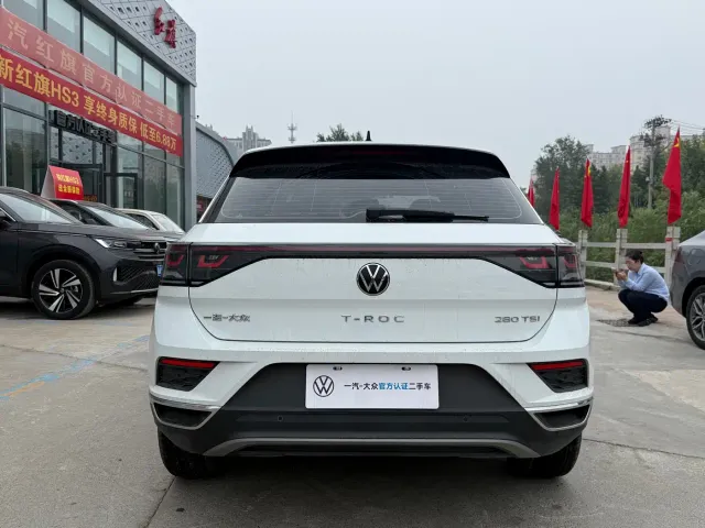 Volkswagen T-Roc — Фото автомобиля 13