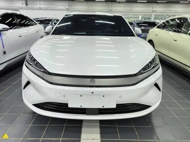 BYD Qin L — Фото автомобиля 2