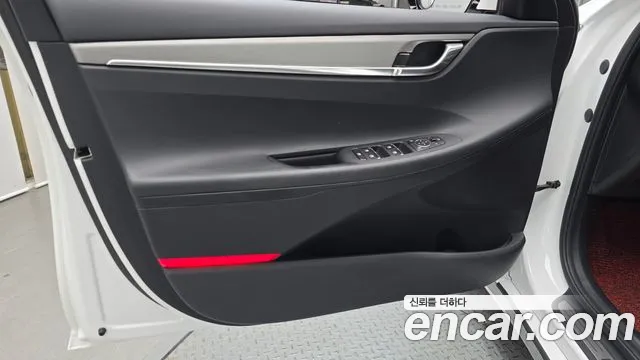 Hyundai Grandeur — Фото автомобиля 24