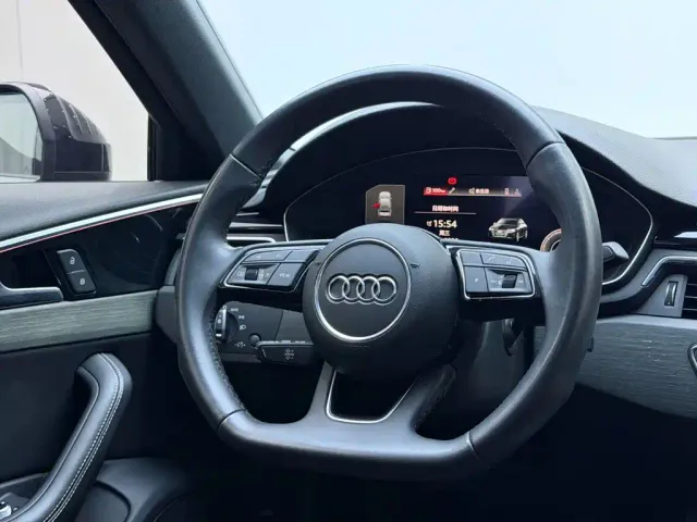 Audi A4L — Фото автомобиля 12