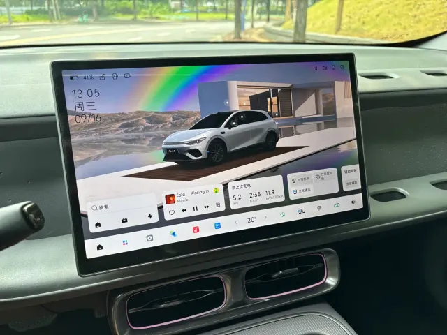 Leapmotor Lafa 5 — Фото автомобиля 15