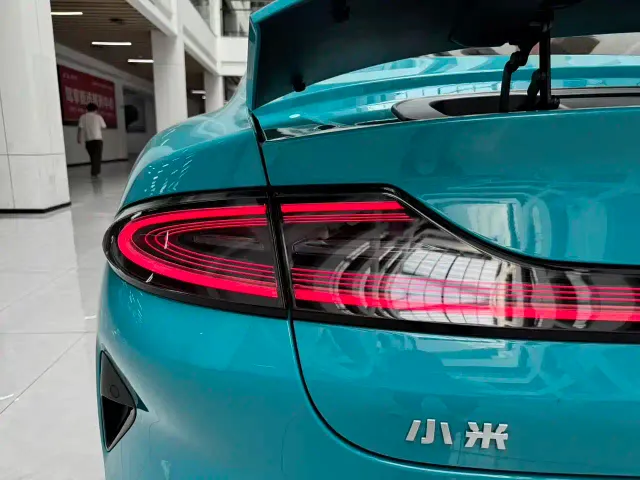 Xiaomi SU7 — Фото автомобиля 22