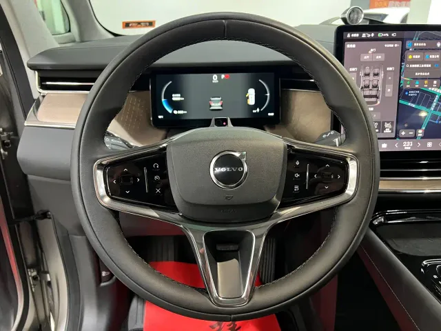 Volvo EM90 — Фото автомобиля 8